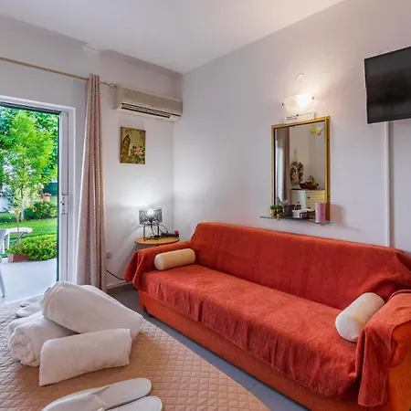 Aristotelis 3- Kanalia, Corfu Kastanéa