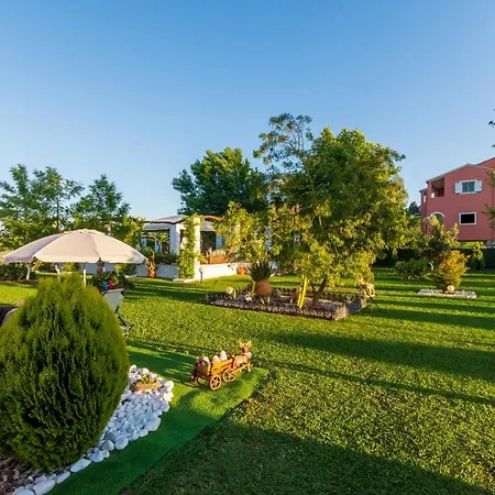 Aristotelis 3- Kanalia, Corfu Kastanéa